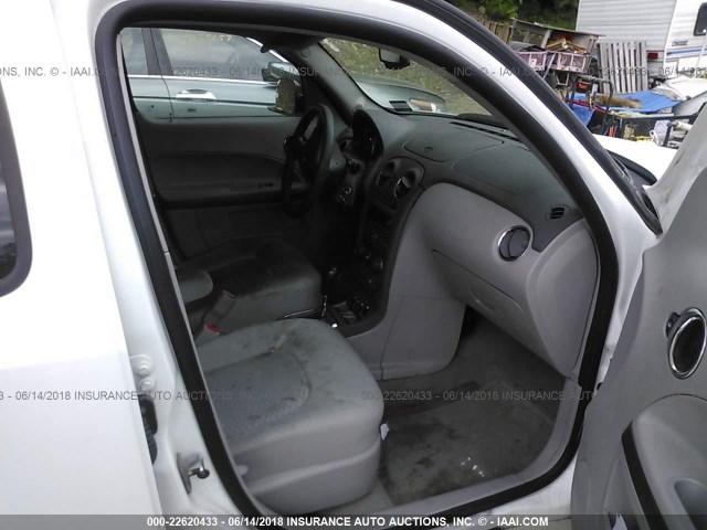 3GNDA13D08S647481 - 2008 CHEVROLET HHR LS WHITE photo 5