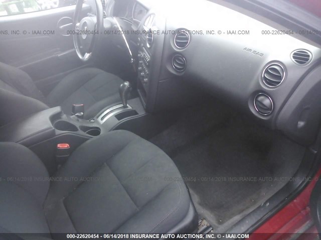 2G2WP552781112862 - 2008 PONTIAC GRAND PRIX Қызыл фото 5