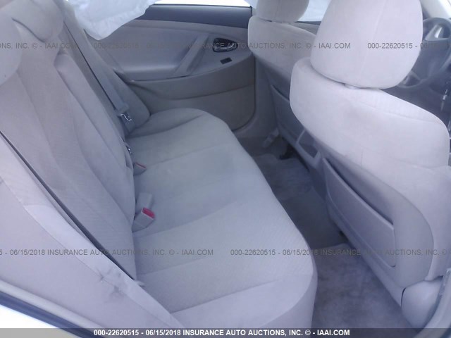 4T1BE46K49U909208 - 2009 TOYOTA CAMRY SE/LE/XLE WHITE photo 8