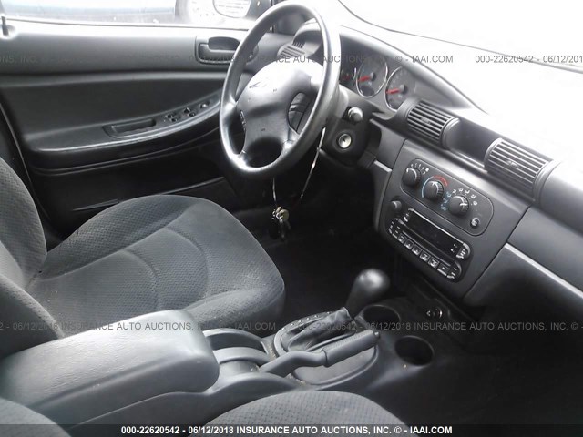 1C3EL46XX6N215913 - 2006 CHRYSLER SEBRING GRAY photo 5