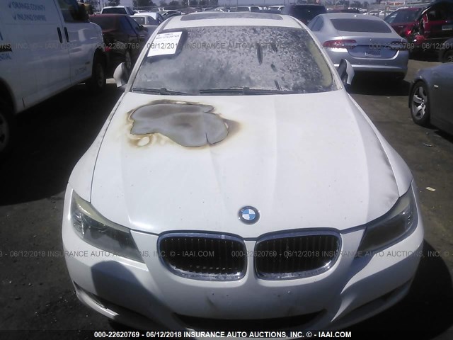 WBAPH53549A434406 - 2009 BMW 328 I SULEV WHITE photo 6