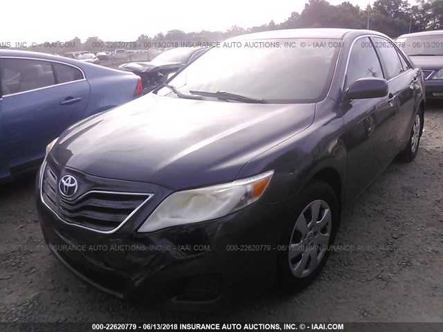 4T1BF3EK6AU569802 - 2010 TOYOTA CAMRY SE/LE/XLE 灰色 照片 2