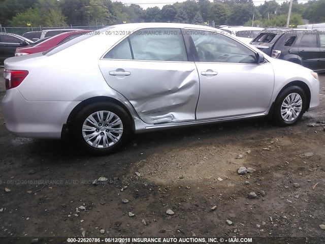 4T4BF1FK2CR224536 - 2012 TOYOTA CAMRY SE/LE/XLE ვერცხლისფერი ფოტო 6