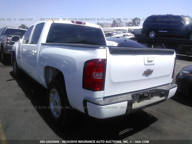 3GCEC13C08G247986 - 2008 CHEVROLET SILVERADO C1500 WHITE photo 3