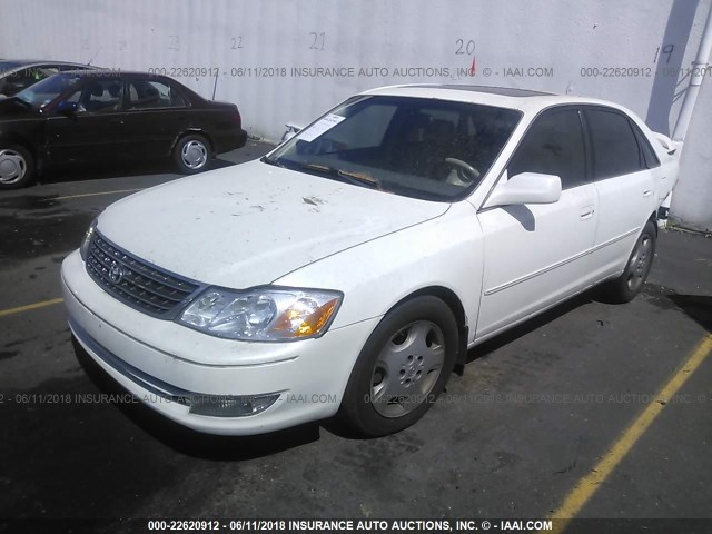 4T1BF28B03U305824 - 2003 TOYOTA AVALON XL/XLS WHITE photo 2