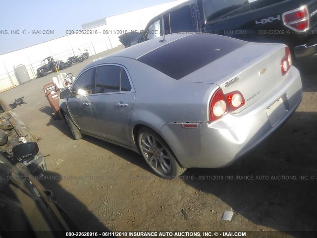 1G1ZE5E14BF307073 - 2011 CHEVROLET MALIBU LTZ 银色 照片 3