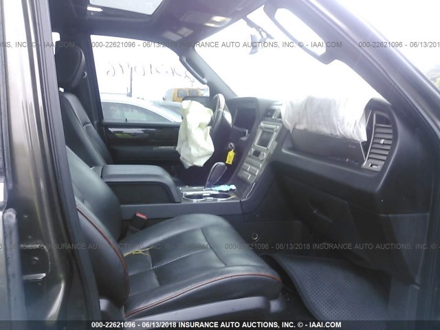 5LMFU28548LJ03192 - 2008 LINCOLN NAVIGATOR BROWN photo 5