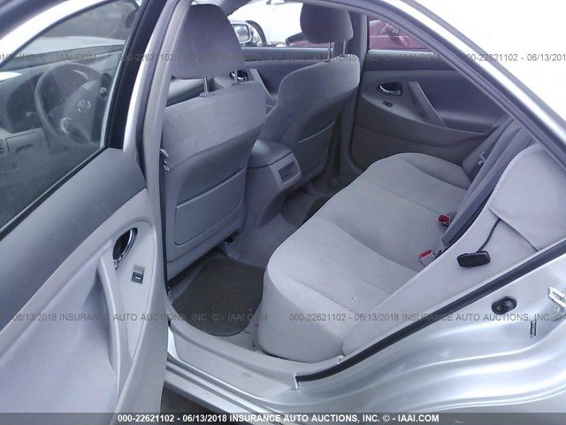 4T4BF3EK9AR003669 - 2010 TOYOTA CAMRY SE/LE/XLE ვერცხლისფერი ფოტო 8