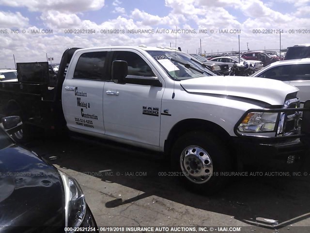 3C63RRHL1DG597335 - 2013 RAM 3500 SLT WHITE photo 1