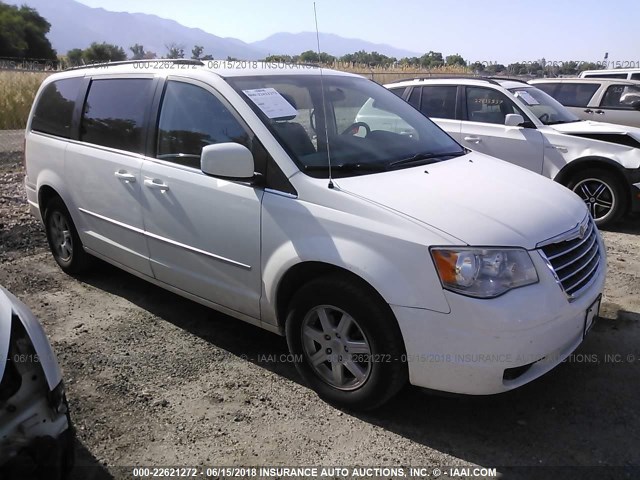 2A4RR5D19AR343811 - 2010 CHRYSLER TOWN & COUNTRY TOURING WHITE photo 1