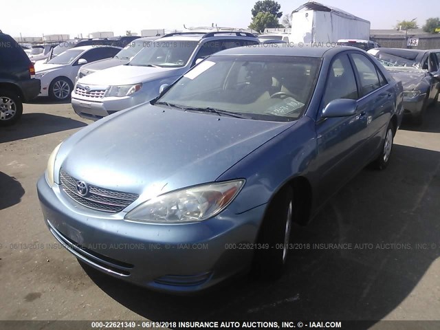 4T1BE32K03U762618 - 2003 TOYOTA CAMRY LE/XLE/SE ლურჯი ფოტო 2