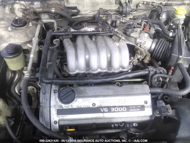 JN1CA21D8WT511733 - 1998 NISSAN MAXIMA GLE/GXE/SE WHITE photo 10