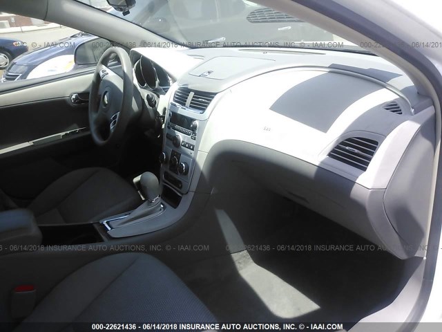 1G1ZH57BX9F147336 - 2009 CHEVROLET MALIBU 1LT 白色 照片 5