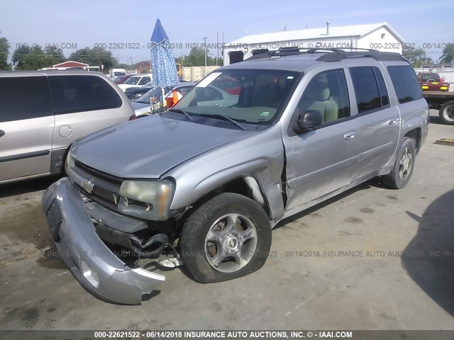 1GNET16S456159224 - 2005 CHEVROLET TRAILBLAZER EXT LS/EXT LT SILVER photo 2