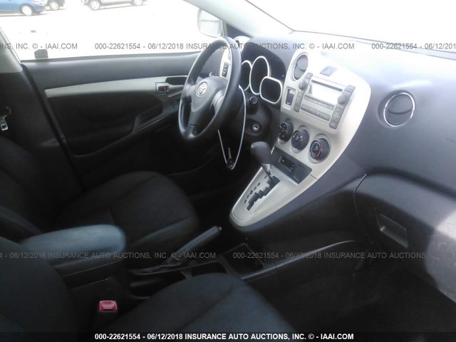 2T1KU40E59C108276 - 2009 TOYOTA COROLLA MATRIX  WHITE photo 5