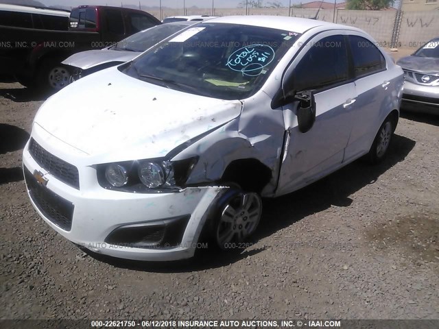 1G1JA5SH6E4234489 - 2014 CHEVROLET SONIC LS WHITE photo 2
