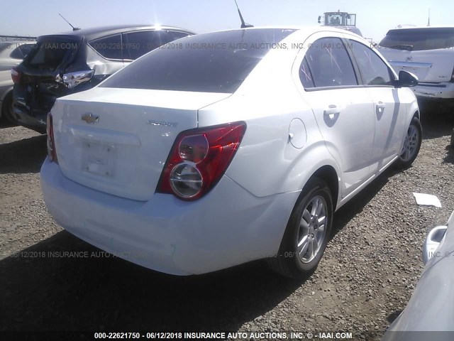 1G1JA5SH6E4234489 - 2014 CHEVROLET SONIC LS WHITE photo 4