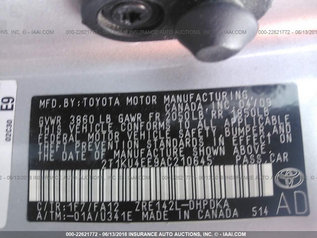 2T1KU4EE9AC210645 - 2010 TOYOTA COROLLA MATRIX  SILVER photo 9
