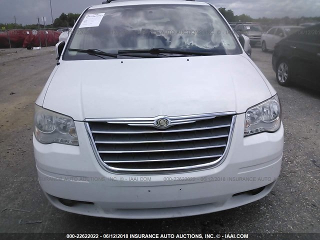 2A4RR5D14AR103422 - 2010 CHRYSLER TOWN & COUNTRY TOURING WHITE photo 6