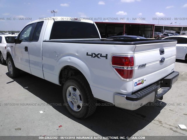 1FTEX1EM3CFC22973 - 2012 FORD F150 SUPER CAB WHITE photo 3