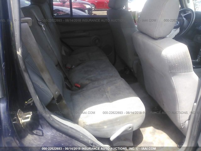 1J8HG48K66C198529 - 2006 JEEP COMMANDER მუქი ლურჯი ფოტო 8