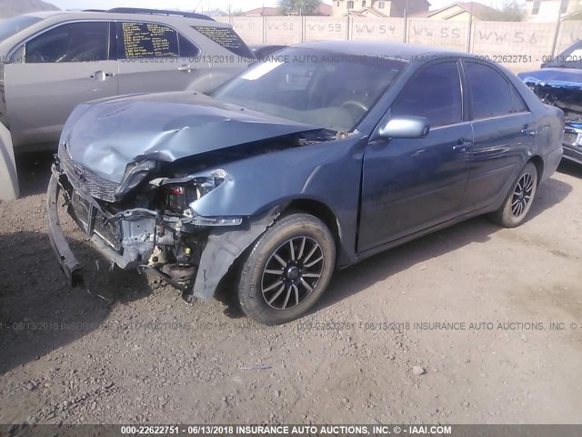 4T1BE32K24U887928 - 2004 TOYOTA CAMRY LE/XLE/SE ლურჯი ფოტო 2