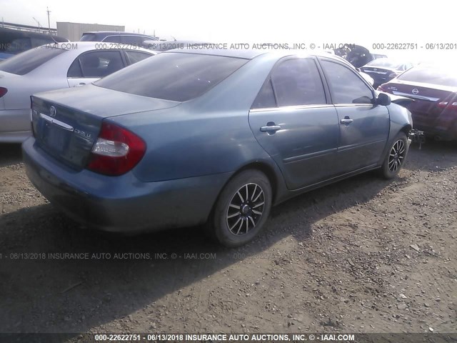 4T1BE32K24U887928 - 2004 TOYOTA CAMRY LE/XLE/SE ლურჯი ფოტო 4