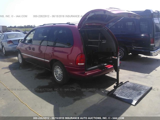 1C4GP54L8WB559949 - 1998 CHRYSLER TOWN & COUNTRY LX RED photo 3