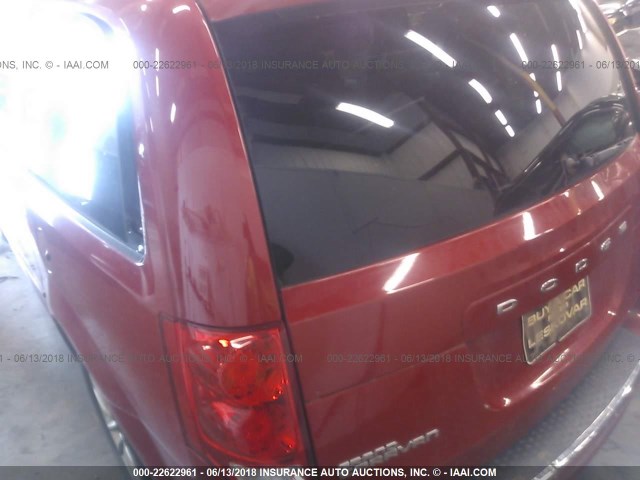 2C4RDGCG9DR687715 - 2013 DODGE GRAND CARAVAN SXT RED photo 3