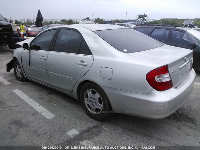4T1BF32K82U016414 - 2002 TOYOTA CAMRY LE/XLE/SE 银色 照片 3