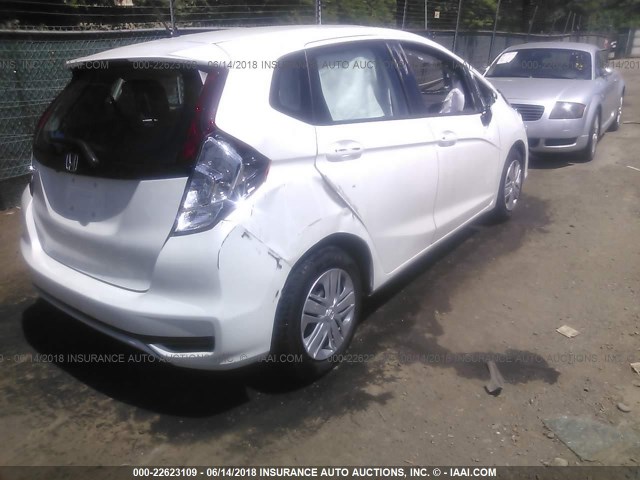 3HGGK5H49JM736173 - 2018 HONDA FIT LX WHITE photo 4