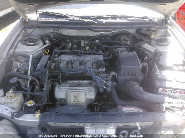 1YVGF22C5Y5132020 - 2000 MAZDA 626 ES/LX SILVER photo 10