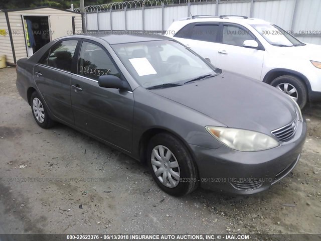 4T1BE32K15U951586 - 2005 TOYOTA CAMRY LE/XLE/SE 灰色 照片 1