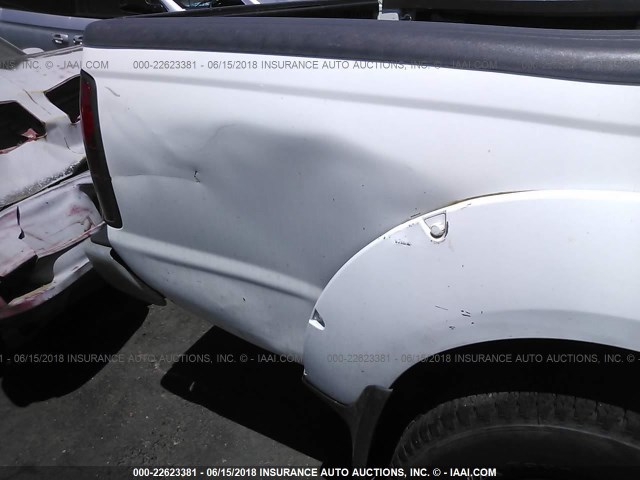 1N6ED29X74C444290 - 2004 NISSAN FRONTIER CREW CAB XE V6 WHITE photo 6