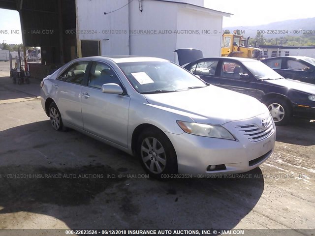 4T1BK46K27U554643 - 2007 TOYOTA CAMRY NEW GENERAT LE/XLE/SE SILVER photo 1