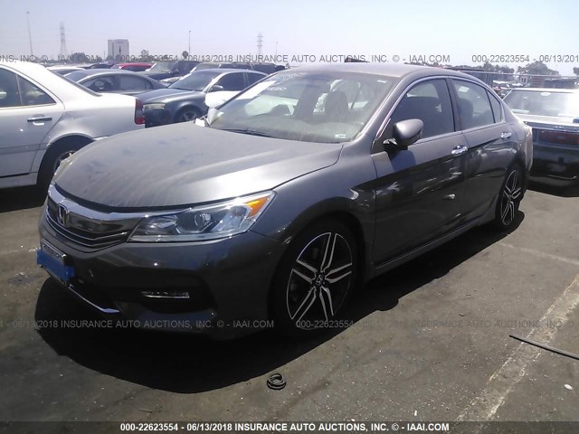 1HGCR2F59HA086675 - 2017 HONDA ACCORD SPORT GRAY photo 2