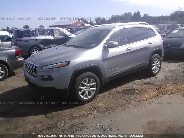 1C4PJMCBXGW130732 - 2016 JEEP CHEROKEE LATITUDE SILVER photo 2