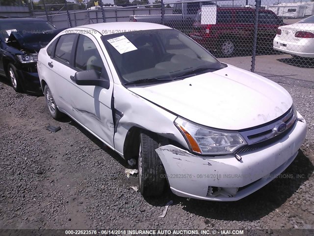 1FAHP35N38W159713 - 2008 FORD FOCUS SE/SEL/SES WHITE photo 1