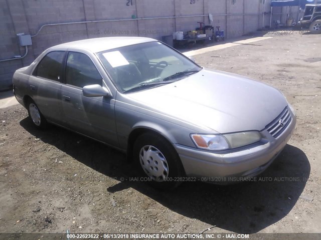 4T1BG22K8XU428847 - 1999 TOYOTA CAMRY CE/LE/XLE 灰色 照片 1