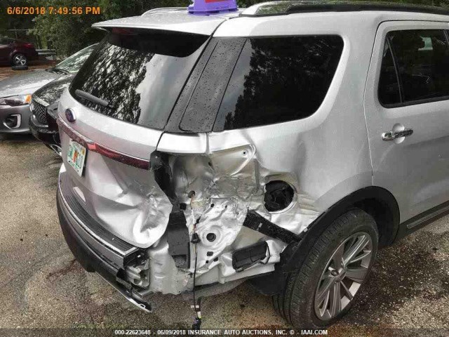 1FM5K7F82JGA05467 - 2018 FORD EXPLORER LIMITED Silber Foto 12