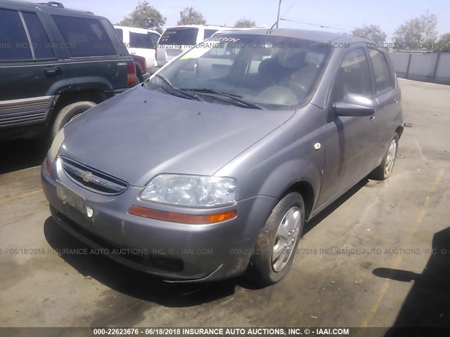 KL1TD66618B117898 - 2008 CHEVROLET AVEO LS GRAY photo 2