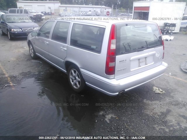 YV1LW5573W2431180 - 1998 VOLVO V70 SILVER photo 3