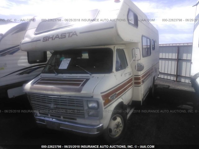 2GBJG31M7E4146316 - 1984 CHEVROLET G30 WHITE photo 2