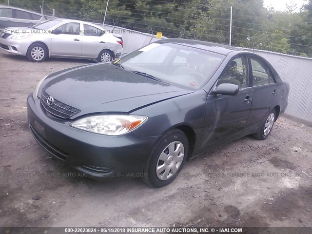 4T1BE32K33U710593 - 2003 TOYOTA CAMRY LE/XLE/SE GREEN photo 2