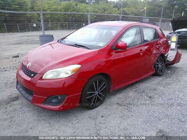 2T1KE40E09C018997 - 2009 TOYOTA COROLLA MATRIX S RED photo 2