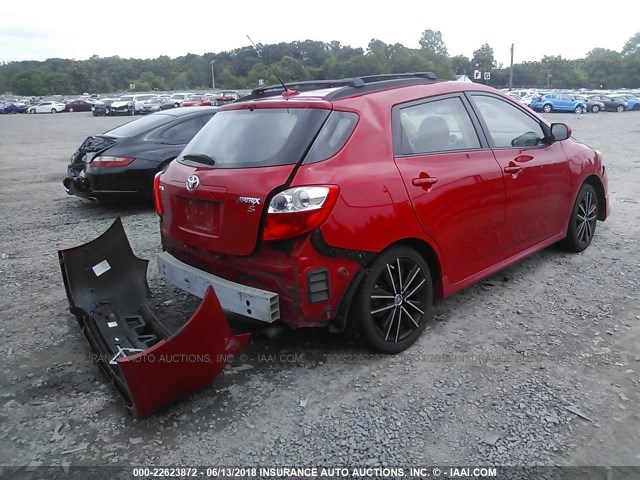 2T1KE40E09C018997 - 2009 TOYOTA COROLLA MATRIX S RED photo 4