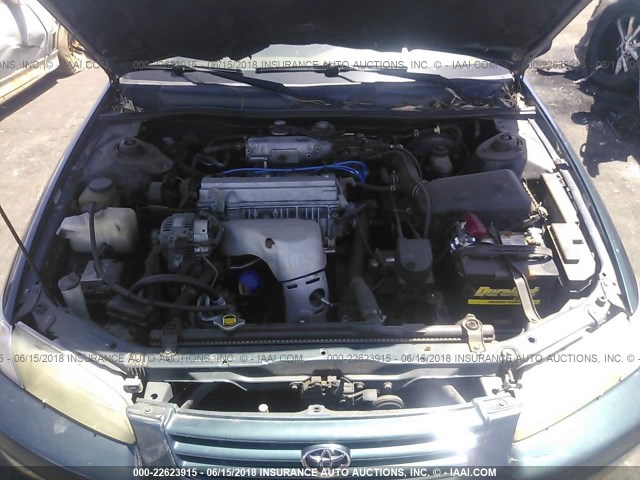 JT2BG22K4V0096021 - 1997 TOYOTA CAMRY LE/XLE GREEN photo 10