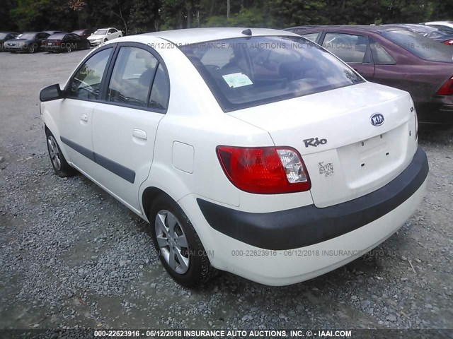 KNADE123786331888 - 2008 KIA RIO LX/SX WHITE photo 3