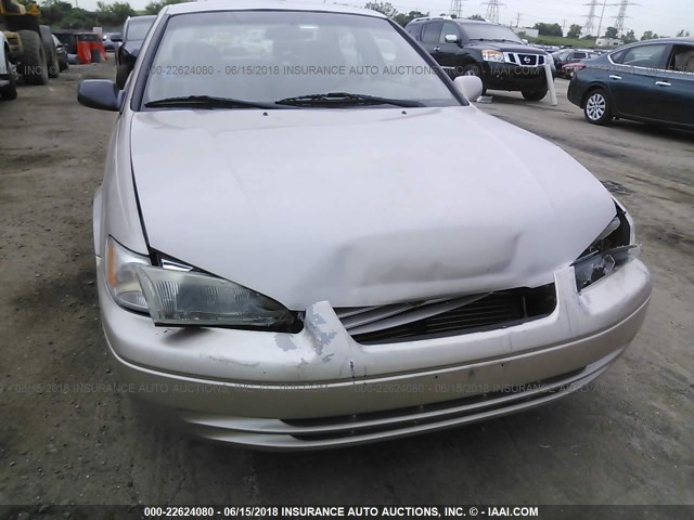 4T1BF22K6XU078850 - 1999 TOYOTA CAMRY LE/XLE GOLD photo 6