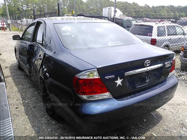 4T1BE30K45U073302 - 2005 TOYOTA CAMRY LE/XLE/SE ლურჯი ფოტო 6